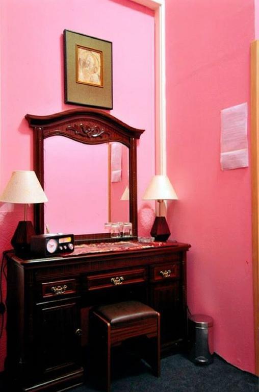 Family Top Rooms Bela Lada Sobe Нови-Сад Экстерьер фото